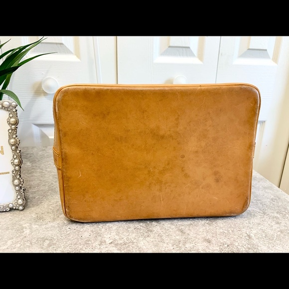 Authentic Louis Vuitton Neo petit GM - Picture 7 of 14